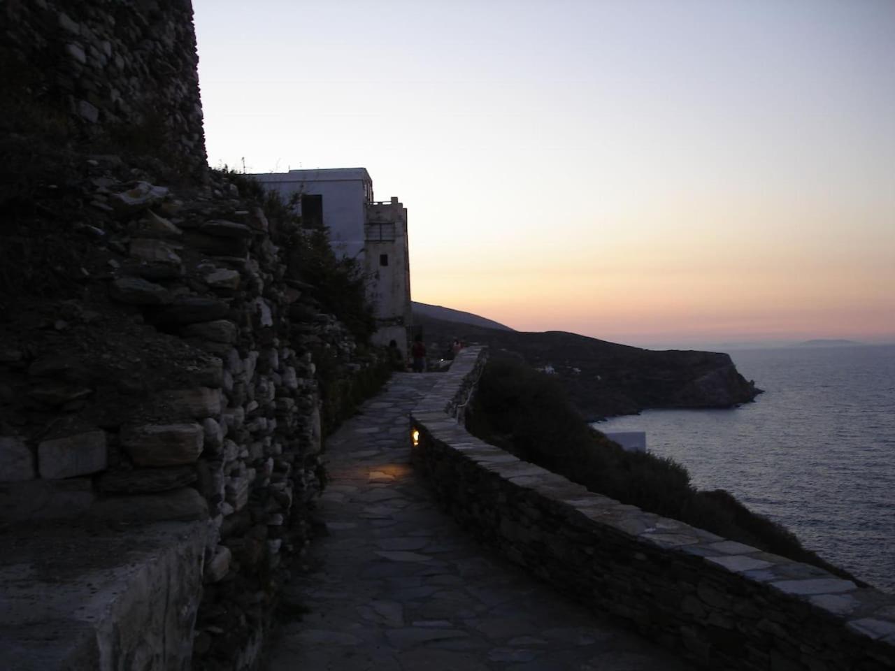 Kastro Gate ,entrance To An Ancient Village